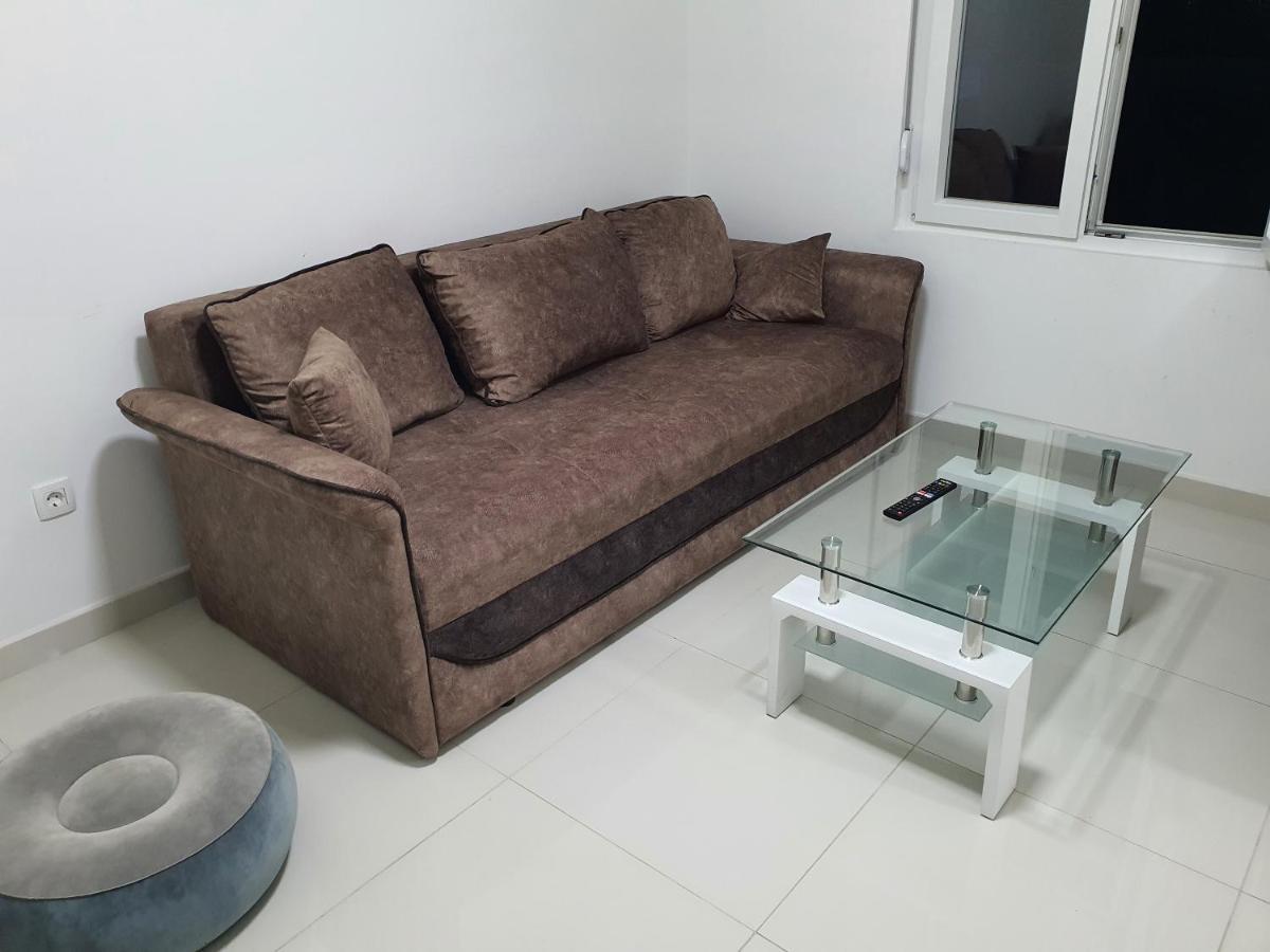 Apartman Tolosi 2 Podgorica Ngoại thất bức ảnh